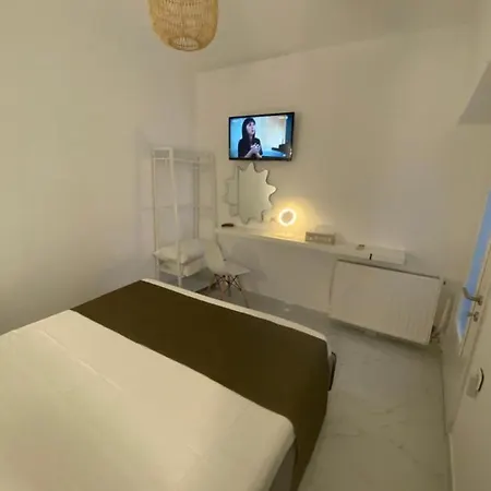 Candi Apartman Néosz Marmarász