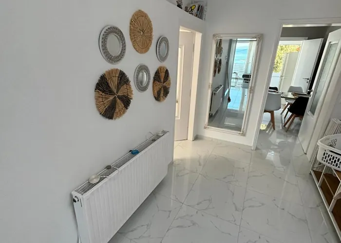 Candi Néos Marmarás